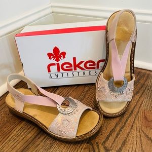 **NEW** Rieker brand slingback sandals in Rose